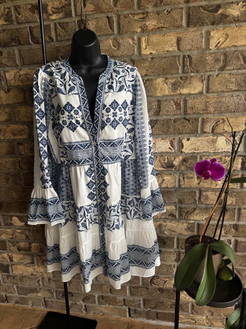 Hale Bob
Tiered Dress in Navy Size Large - Picture 4 of 14